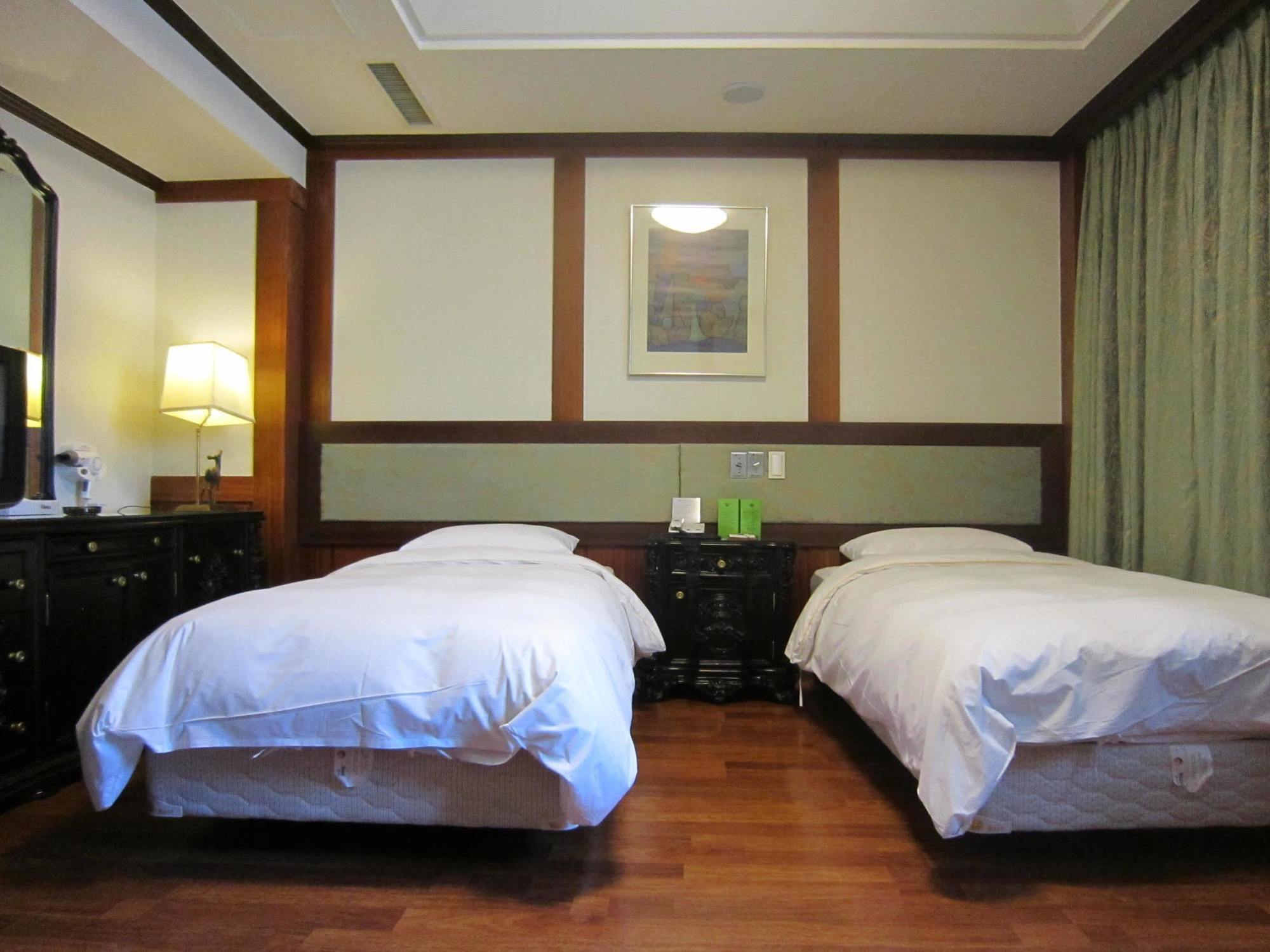 Insadong Crown Hotel Seoul Exterior photo