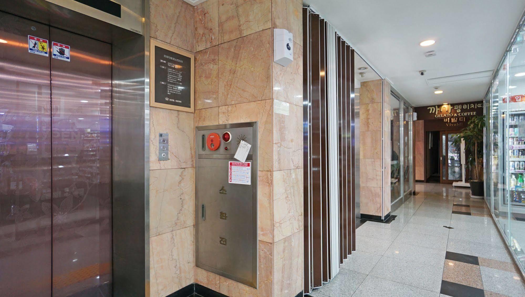 Insadong Crown Hotel Seoul Exterior photo